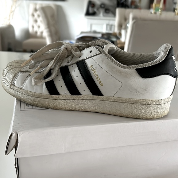 Adidas Superstar 2016 - Picture 3 of 9